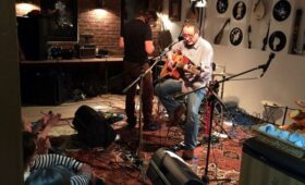 Евгений Маргулис отмечает 70-летие не ворча на молодежные нравы