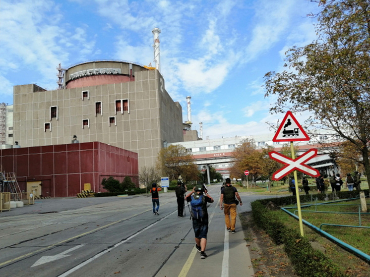 «Мяч» на стороне военных и политиков»: атомщик Уваров рассказал о выданной Запорожской АЭС лицензии на эксплуатацию энергоблока № 1 «Мяч» на стороне военных и политиков»: атомщик Уваров рассказал о выданной Запорожской АЭС лицензии на эксплуатацию энергоблока № 1