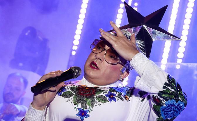 &laquo;Не бей его, он артист!&raquo;: Что должна спеть Верка Сердючка в поезде &laquo;Киев&nbsp;&mdash; Москва&raquo;