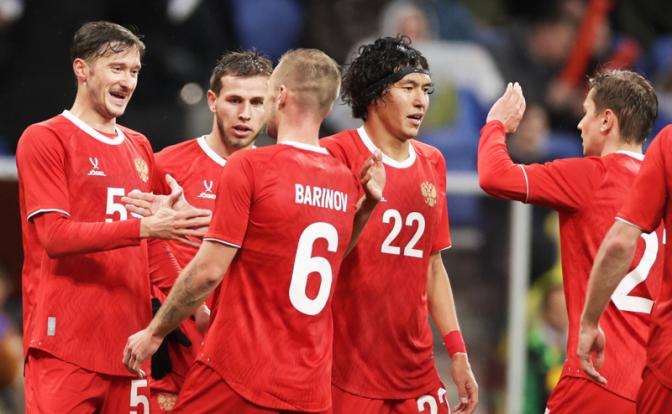 Планета &laquo;розовых пони&raquo;: Дюков вновь пообещал, что УЕФА и ФИФА пустят Россию на стадионы