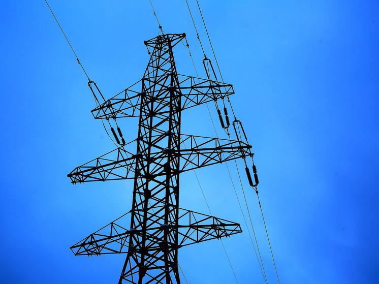 Украинский город Ровно остался без света из-за аварии Украинский город Ровно остался без света из-за аварии