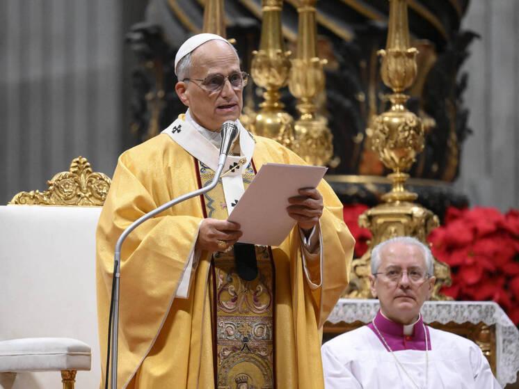 В рождественском послании папа римский призвал к доброте по отношению к беднякам В рождественском послании папа римский призвал к доброте по отношению к беднякам