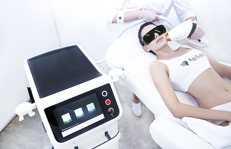 Почему стресс и нарушение сна могут вызывать акне