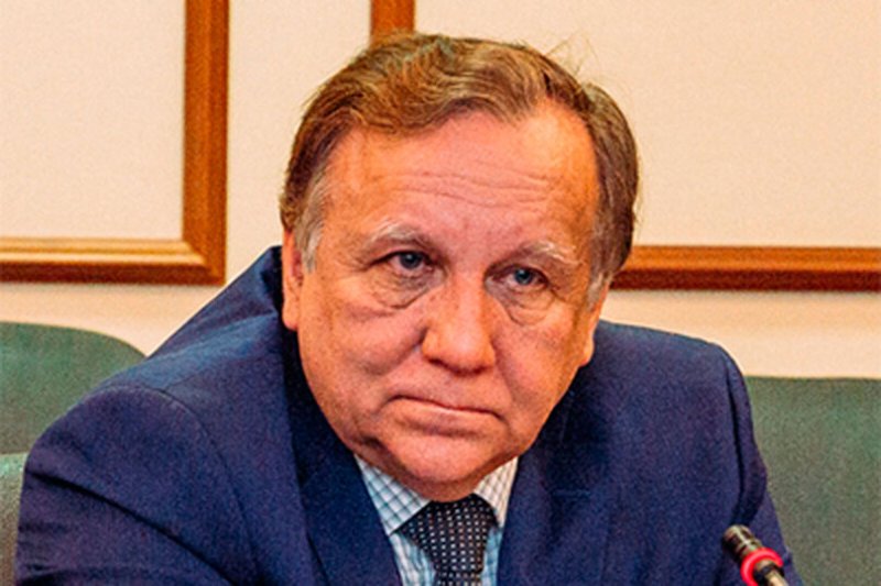 &laquo;Не нужно действовать зеркально&raquo;: дипломат Бакланов рассказал о сложностях и тонкостях дипломатической службы