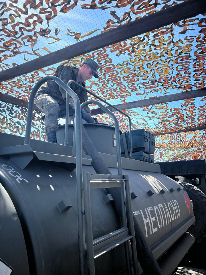 Не заправишь &mdash; не поедешь: специалисты Службы горючего рассказали о работе на СВО