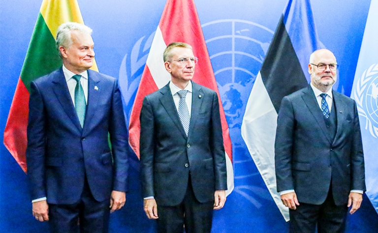 Прибалтийские сестрицы &laquo;переобуваются&raquo;: Надо&nbsp;бы с Путиным поговорить, а то без нас все порешают