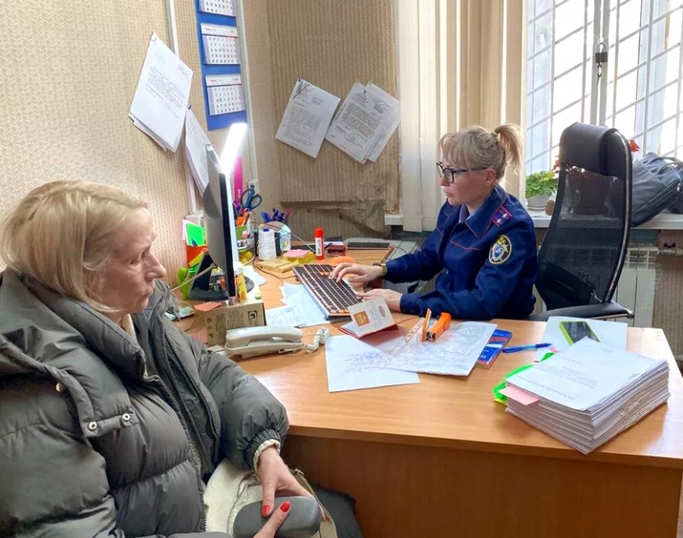 Силовой прием: КПРФ опять прессуют на Алтае, депутатов задерживают, у них идут обыски