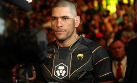 Алекс Перейра с уважением высказался об Исраэле Адесанье