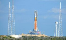 Американцы запустили обратный отсчет отложенной ранее исторической лунной миссии