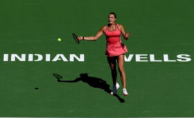 Битва титанов в Майами: Соболенко ломает исторические рекорды перед дуэлью с Рыбакиной