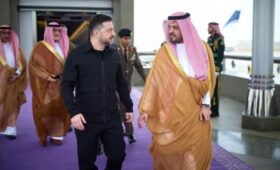 Ближневосточная гастроль Зеленского: Россия вас подвела, Америка — не защитила, а я прикрою