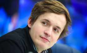 Дирижер Никифорчин поразил московских слушателей экспрессией и попыткой взлететь со сцены