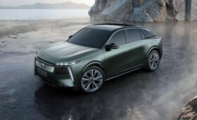 DS 7 сменил поколение и обрел индекс N°7