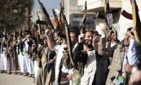 Иран добрался еще до одного пролива: Хуситы вступают в войну, блокируя путь к Суэцкому каналу