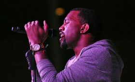 Канье Уэст вопреки собственным словам пообещал новый альбом «без ИИ»