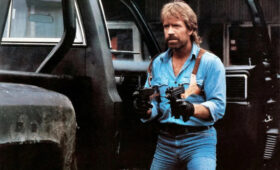 Легендарный Чак Норрис скончался на 87-м году жизни