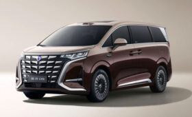 Минивэн Denza D9 обновился и получил продвинутую батарею