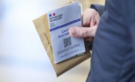 Националисты не сумели возглавить ключевые города Франции