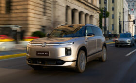 Новейший кроссовер Volkswagen ID.Era 9X стартует с полным приводом