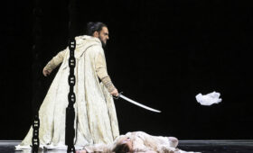 «Отелло» в Большом: итальянский взгляд на шекспировскую трагедию под управлением Гергиева