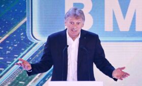 Песков: Представитель Франции не привез позитивных сигналов, поэтому в ответ ничего позитивного не услышал