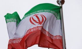 «Подойдите поближе»: почему Иран назвал переговоры с США «поражением Вашингтона» и диктует свои условия