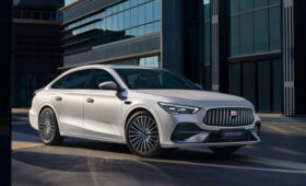 Полноприводный седан Geely Galaxy Starshine 7: новые фото и подробности