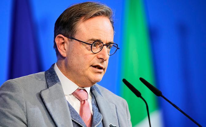 Премьер Бельгии: Мы не способны оказывать давление на Путина, остается — сделка Премьер Бельгии: Мы не способны оказывать давление на Путина, остается — сделка