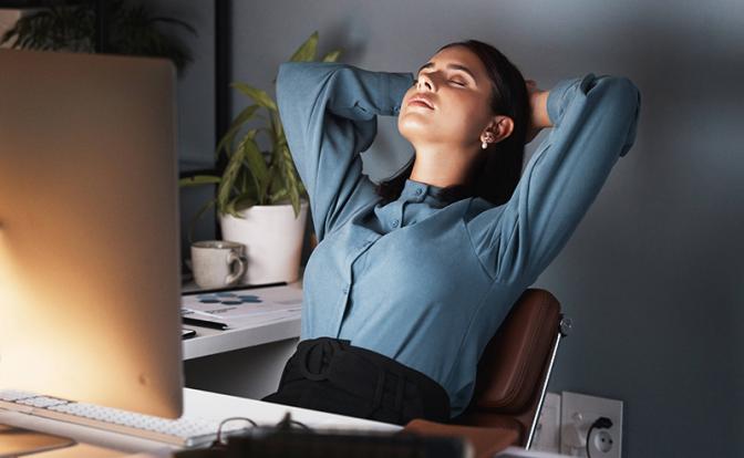 Психолог: Желание уйти в отпуск на месяц говорит о депрессивных настроениях