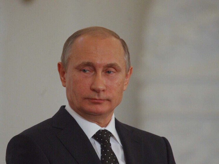 Путин поздравил Токаева с успешным проведением референдума по конституции