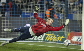 «Разрушил карьеру Шевалье»: Матвея Сафонова боготворят после матча с «Челси»