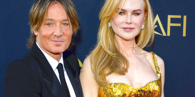 Россиянам назвали лучшие способы снять боль в спине