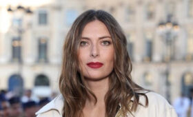 Шарапова блистала на «Оскаре» в платье с умопомрачительным декольте