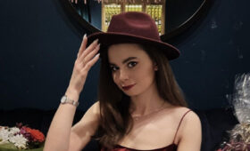 Шевченко в пудровом платье восхитила женственностью и нежной красотой