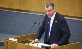 Слуцкий объяснил исключение Свинцова из ЛДПР