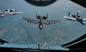 США перебросили в Британию 12 штурмовиков A-10 перед отправкой на Ближний Восток