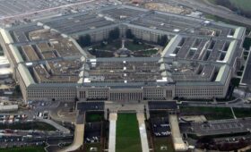 США уничтожили подводный флот и военные порты Ирана, заявил Хегсет