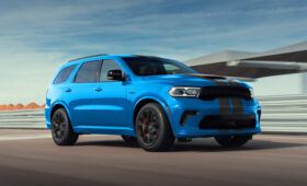 Stellantis вернул в строй Dodge Durango R/T с более мощным мотором V8 Hemi