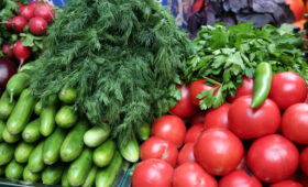 Томат во всем виноват: почему огурцы и помидоры стали главными драйверами инфляции в России