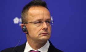 В Венгрии обвинили Брюссель во вмешательстве в венгерские выборы