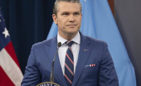 Во главе Пентагона оказался религиозный фанатик: чем тревожит Пит Хегсет