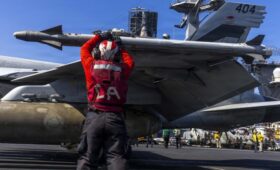 Война без дедлайна: Молниеносная прихоть Трампа вдруг стала мировой трагедией