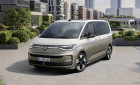Volkswagen Multivan готовится к обновлению: первое фото