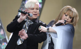 «Заставила насильно»: продюсер рассказал, что связывало Пугачёву с Моисеевым