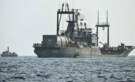 Американцы начали  морскую блокаду иранских портов