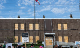 Американку подозревают в доносе на рабочих-мигрантов с целью не платить за работу