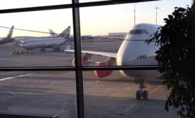 Авиатопливо дорожает по всему миру: как это отразится на России