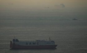 Блокировка Ормузского пролива грозит массовым голодом: удар по рынку удобрений