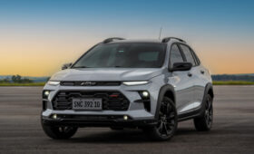 Chevrolet Sonic в виде кроссовера: показан интерьер