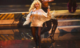 Coachella началась: Сабрина Карпентер обещает «самое амбициозное шоу»